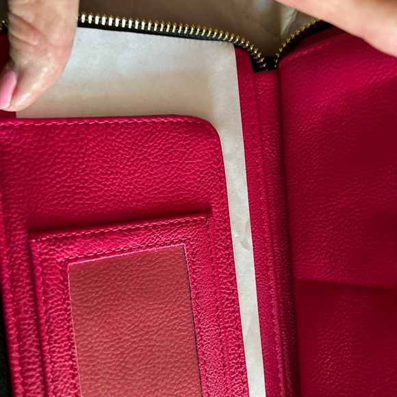 Betsey Johnson wristlet purse - Picture 4 of 4